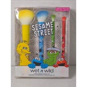 Sesame Street x Wet n Wild Limited Edition 4 Pc Makeup Brush Set New